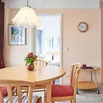 511, Seepark Apartment